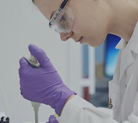 scientist-lab-mobile-old