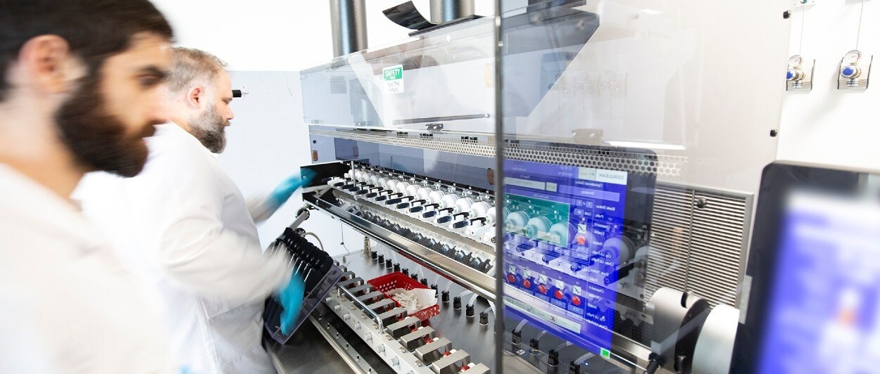 img_pmi_integrated_report_product_addictiveness_slide2