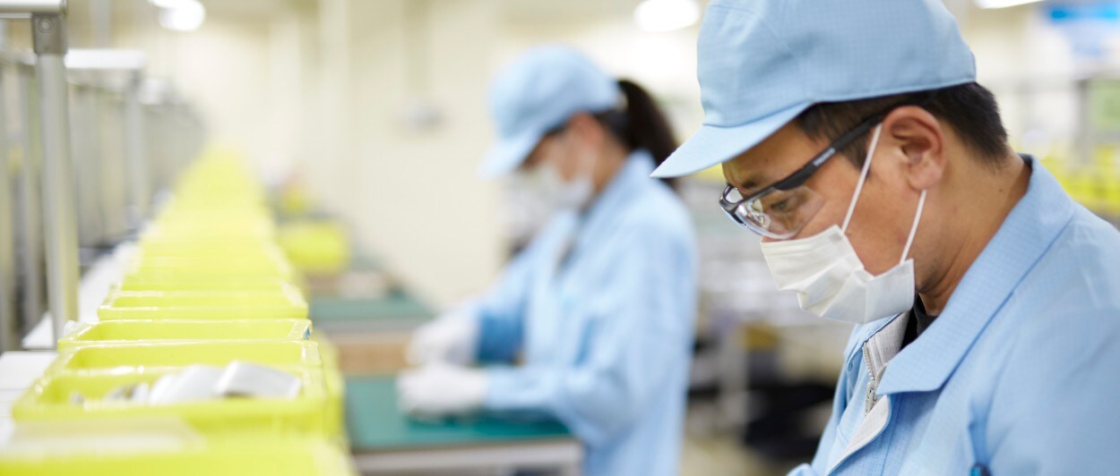 img_pmi_integrated_report_product_eco-design_and_circularity_slide1