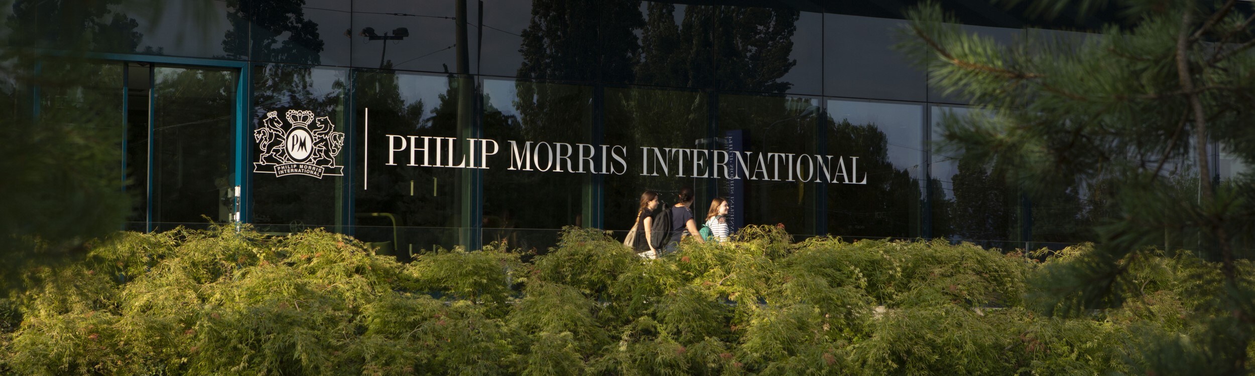 Lausanne Operations Center Rhodanie outside banner market sites