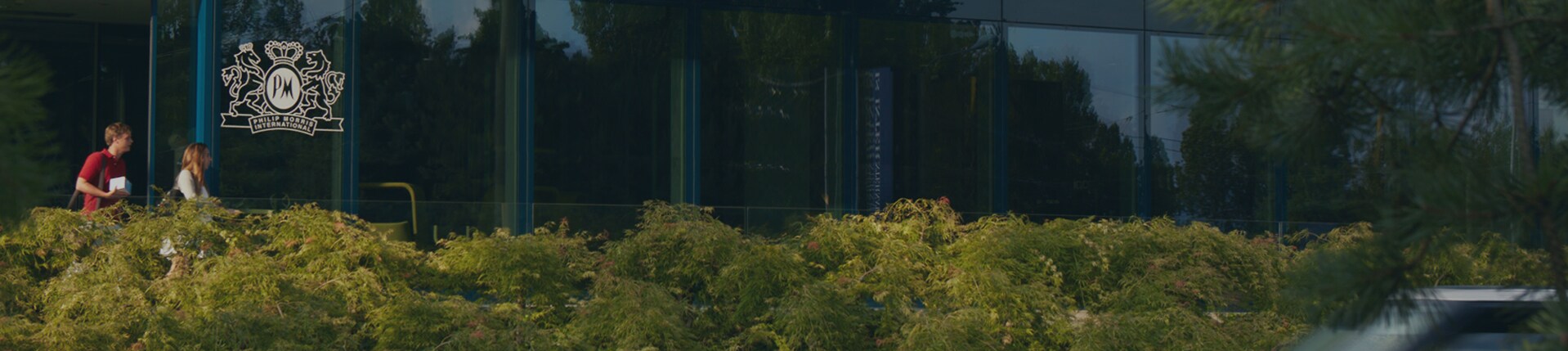 Lausanne OC outside banner