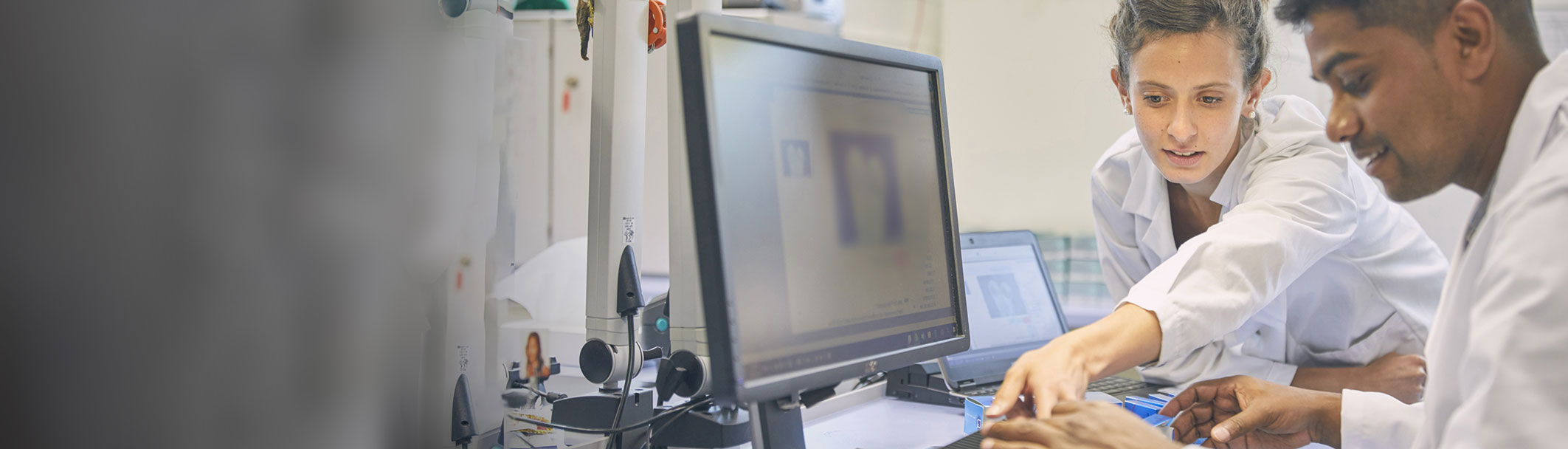 Diverse scientists right gradient banner