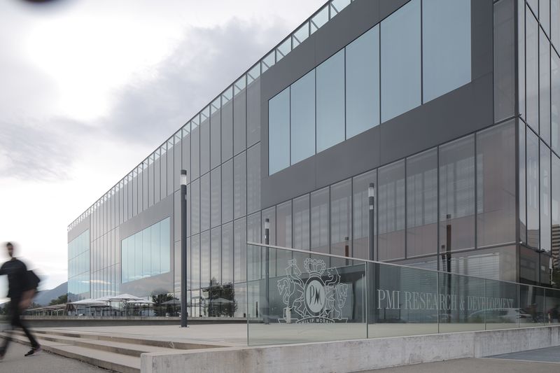 cube neuchatel outside