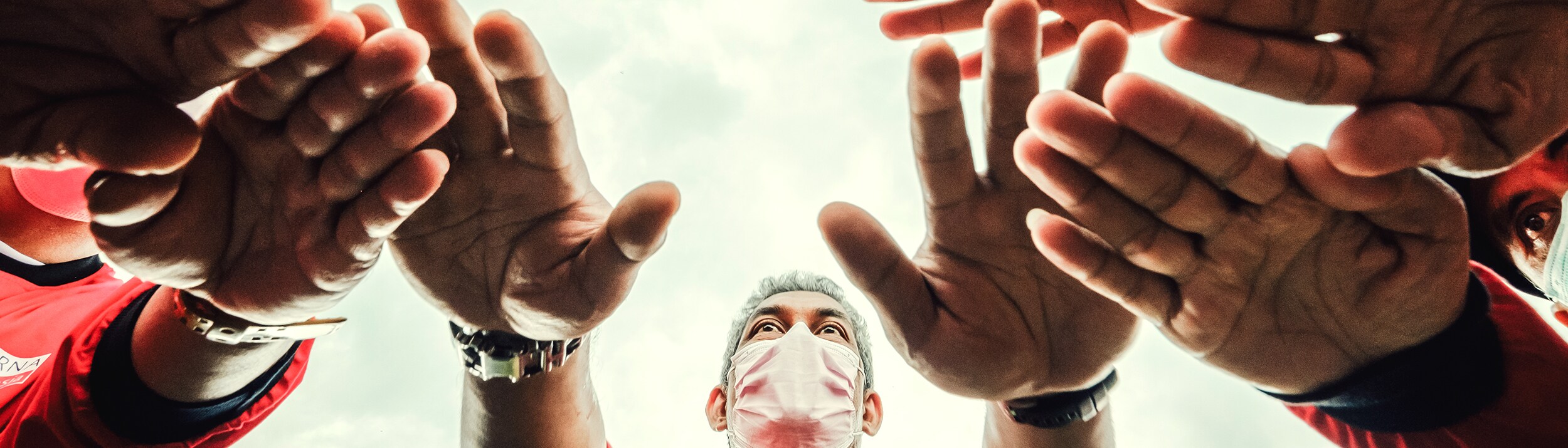 img_pmi_sustainability_stakeholder_engagement_banner_v2