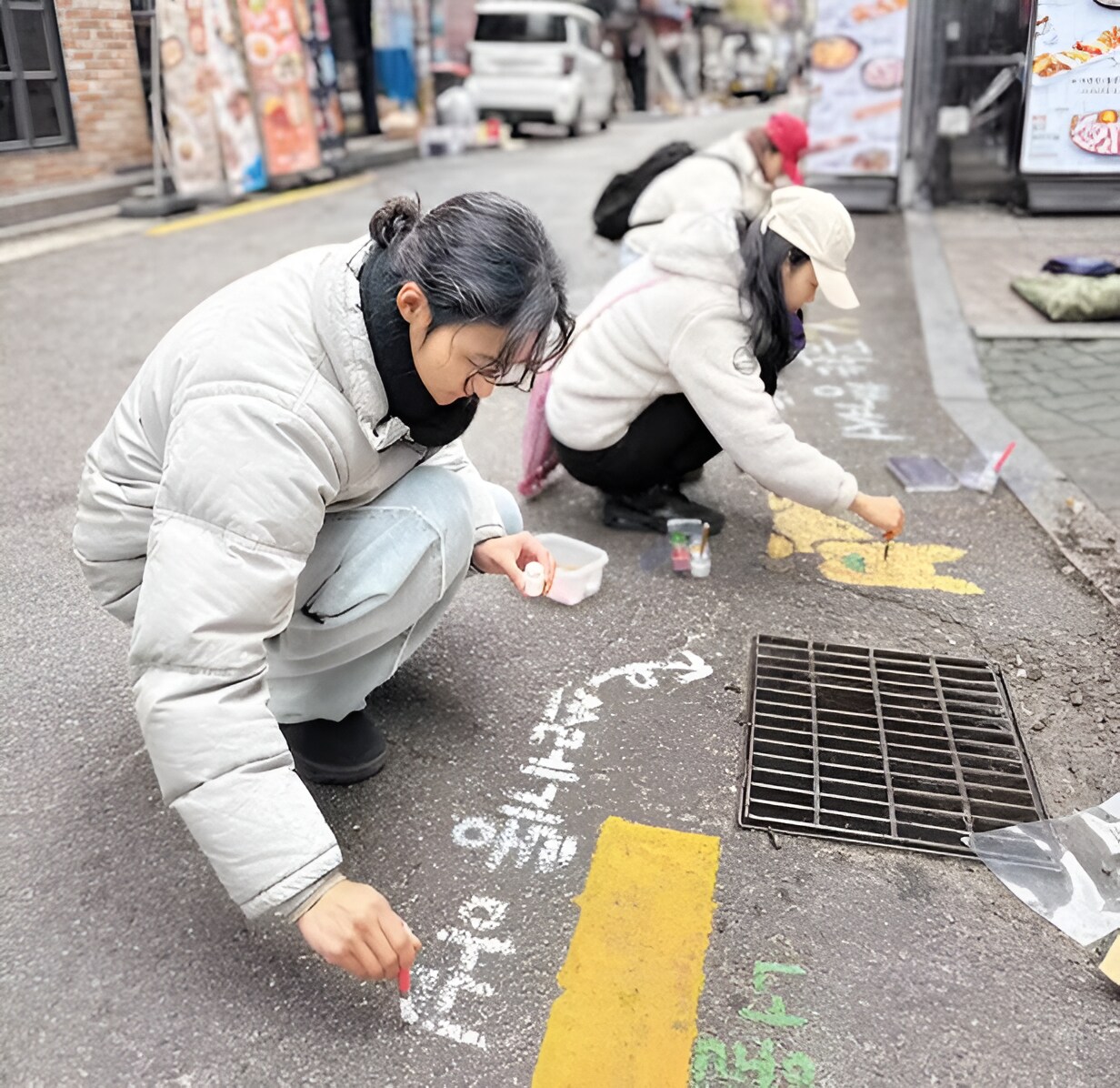 Art Drawing anti-littering awareness