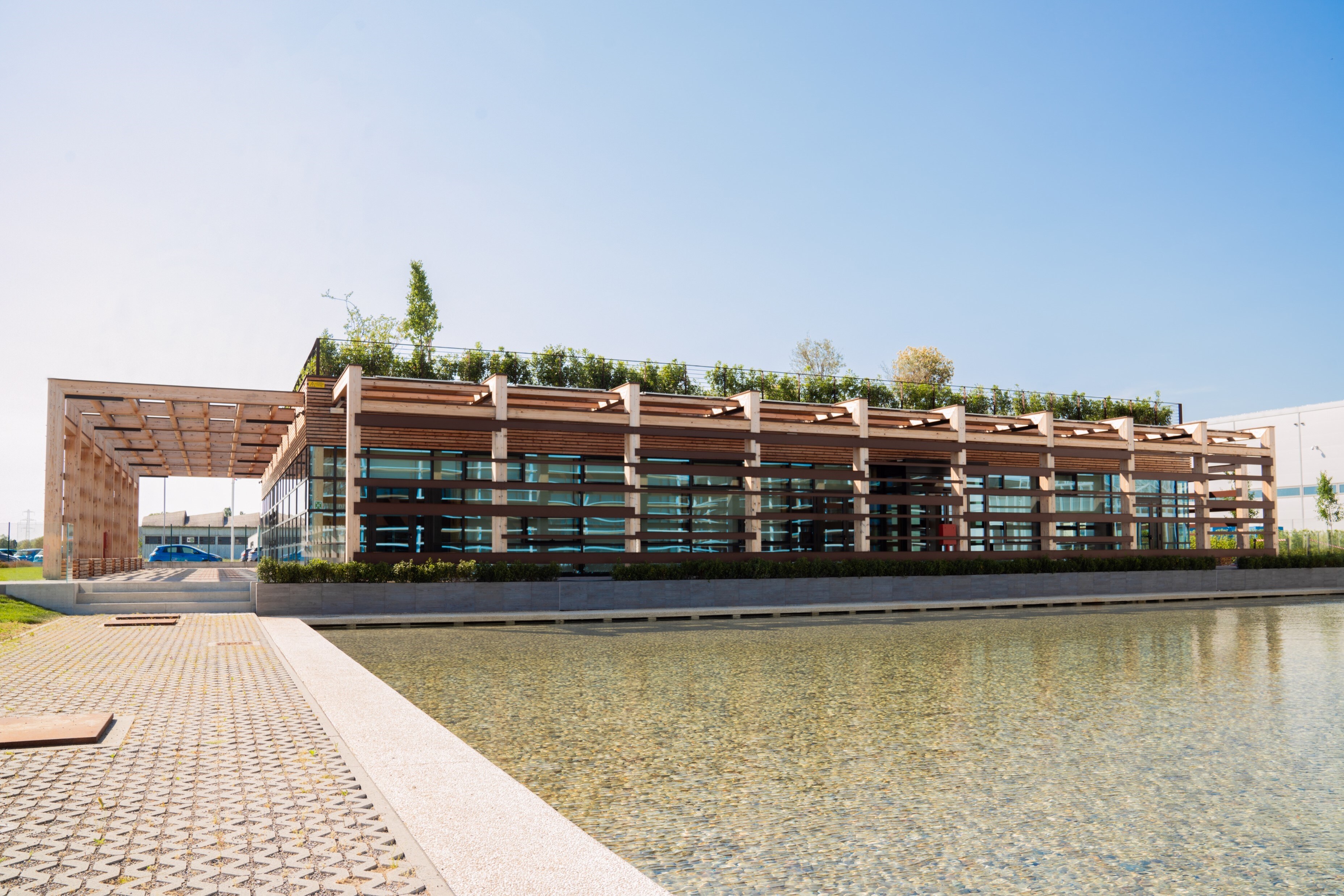 Philip Morris Institute for Manufacturing Competences (1)