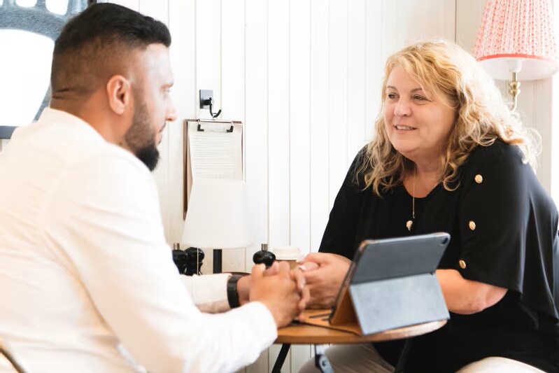 Pamela talking to Mohammad